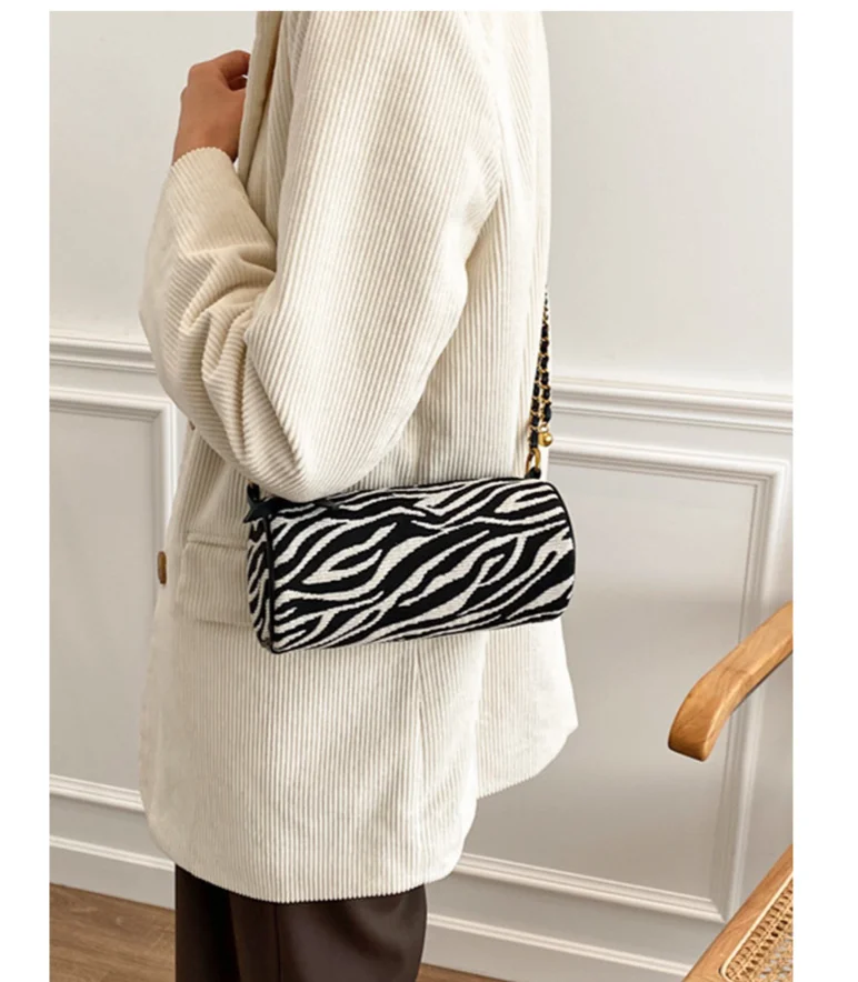 Transport bead pillow cylindrical zebra print canvas women's single shoulder chain small crossbody bag 2024 new model_voghion.com