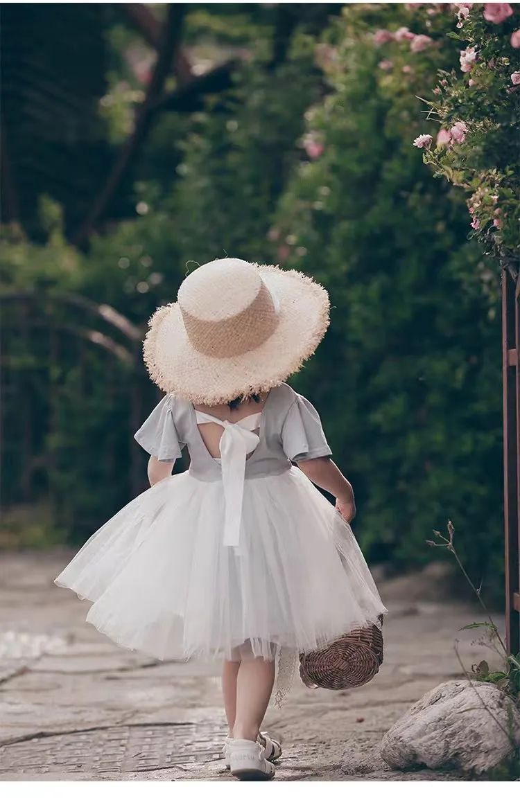 New Children Hand-knitted Raffia Retro Flat Top Sun Hats Girls and Boys Summer Travel Sunscreen Vacation Straw Hat with Lacing