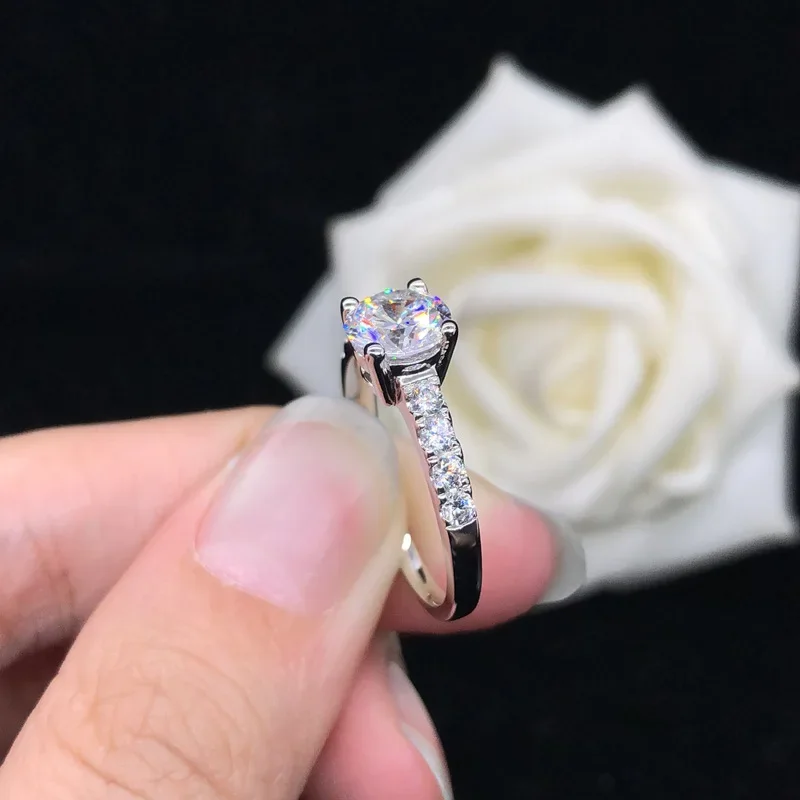 솔리드 플래티넘 PT950 화이트 골드 14Kmoissanite 다이아몬드 반지, 1 캐럿 웨딩 프로포즈 다이아몬드 반지, 발톱 4 개, 간단한 마이크로 세팅