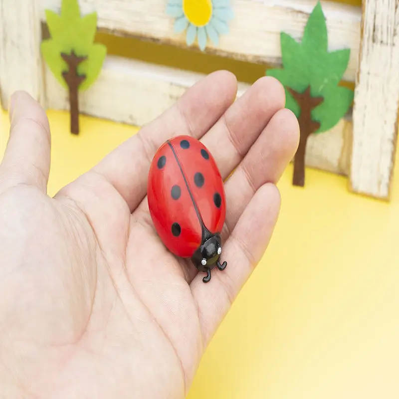 New Automatic Cat Toy Crawl Electric Nano Bug Ladybug Intelligent Shake Interactive Funny Cat Dog Toy Simulation Pet Supplies