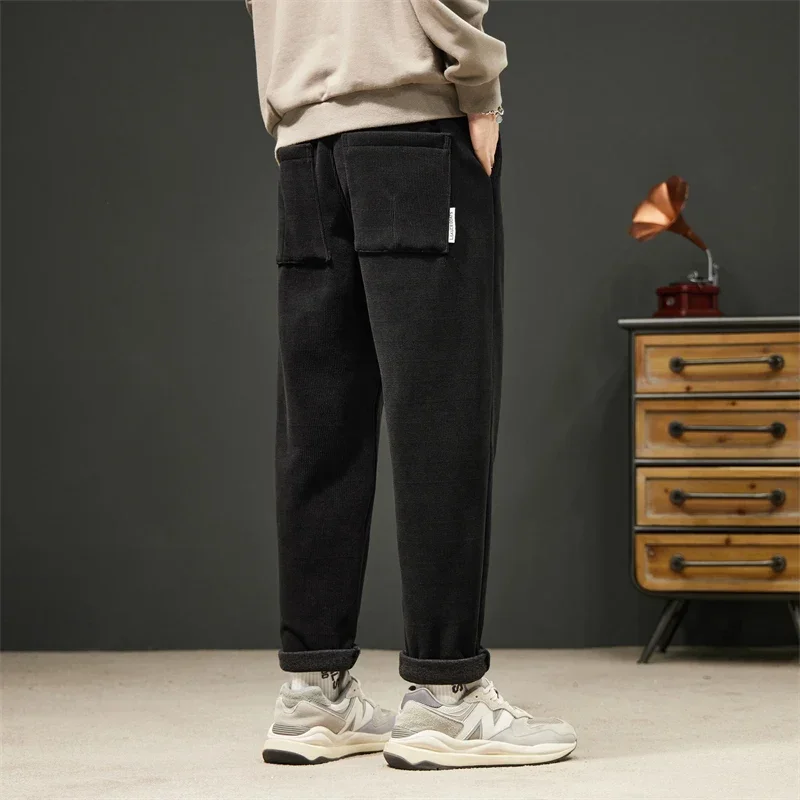 Spring and Autumn Boao Velvet Brand Sports Joggers Loose Straight Leg Casual Ninth Pants Jumpsuit Men Harajuku Cargo Sweatpants