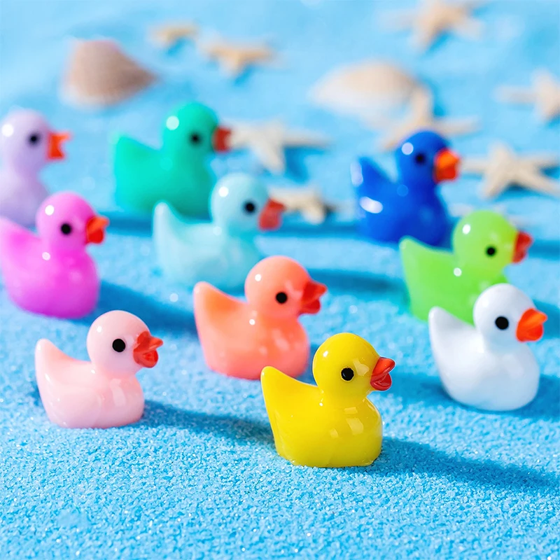 Miniature Duck Figurines 50/100 Pcs Resin Mini Duck Miniature Figurines Ornaments Animal Fairy Tiny Ducks for Dollhouse Fish Tank DIY