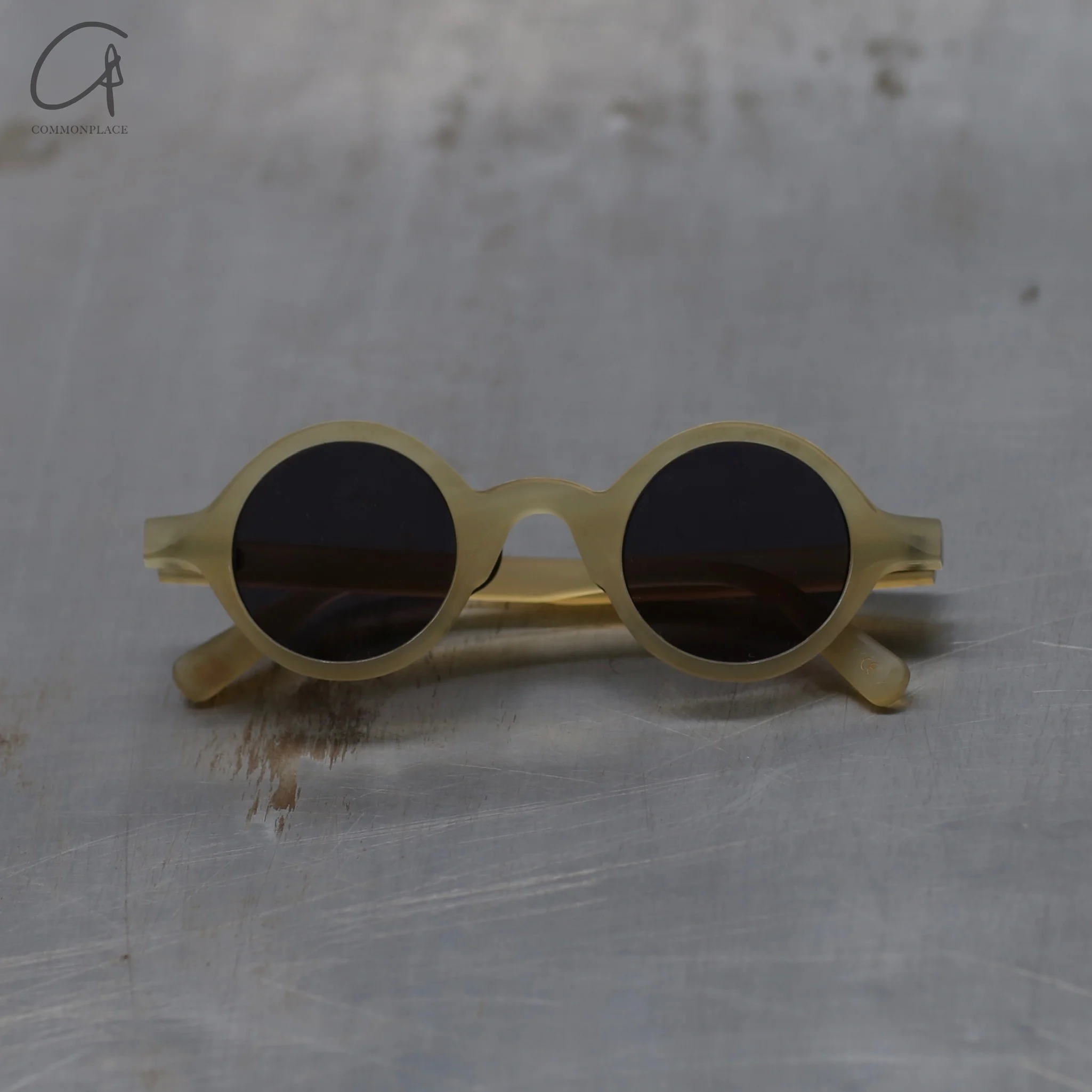 Rigards X Uma Wang Joint Name for Horn Line Cutting Glasses