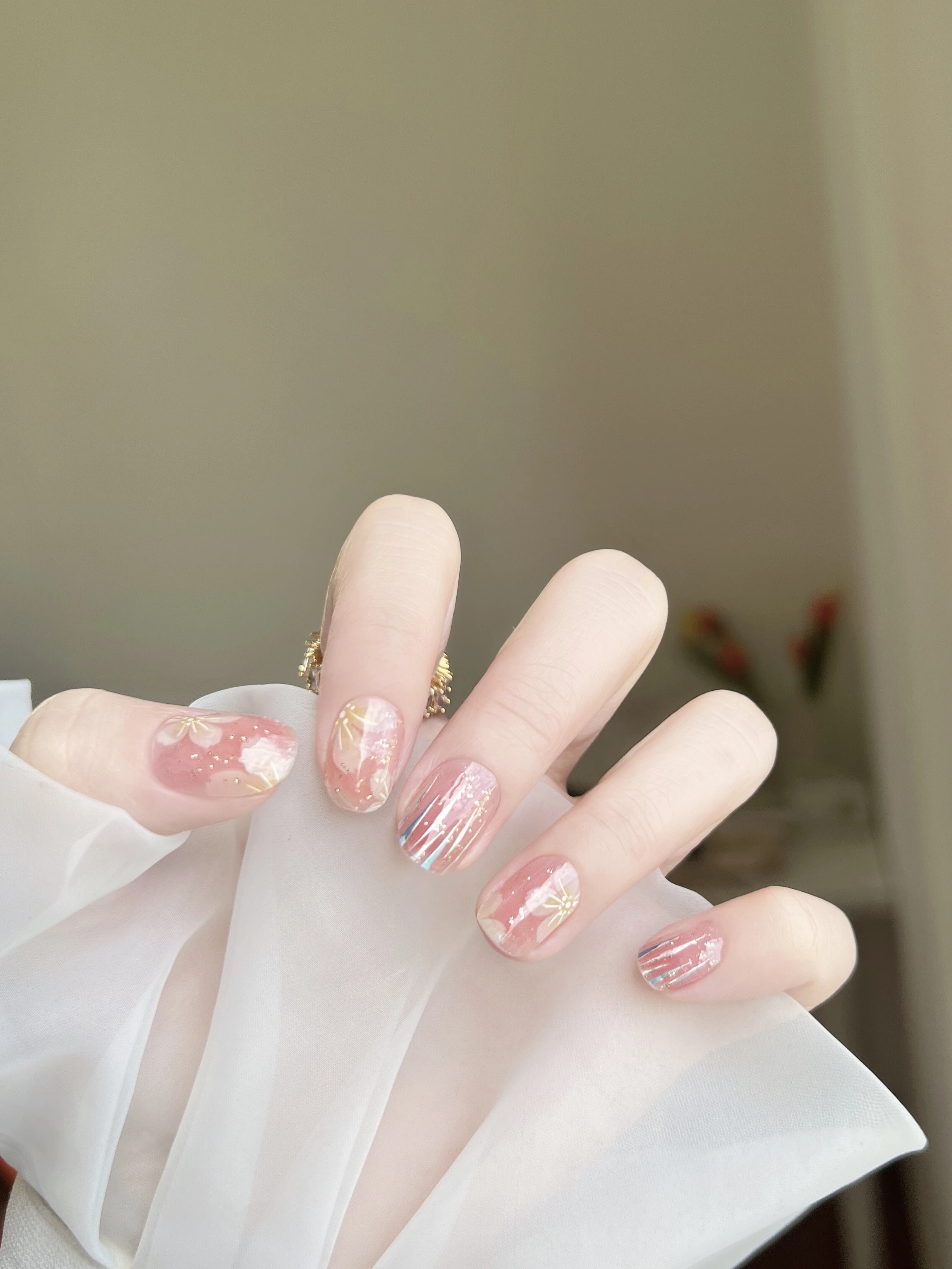 

Наклейки для ногтей в стиле интернет-знаменитостей со взрывоопасным летним маленьким свежим эстетическим гелем без необходимости