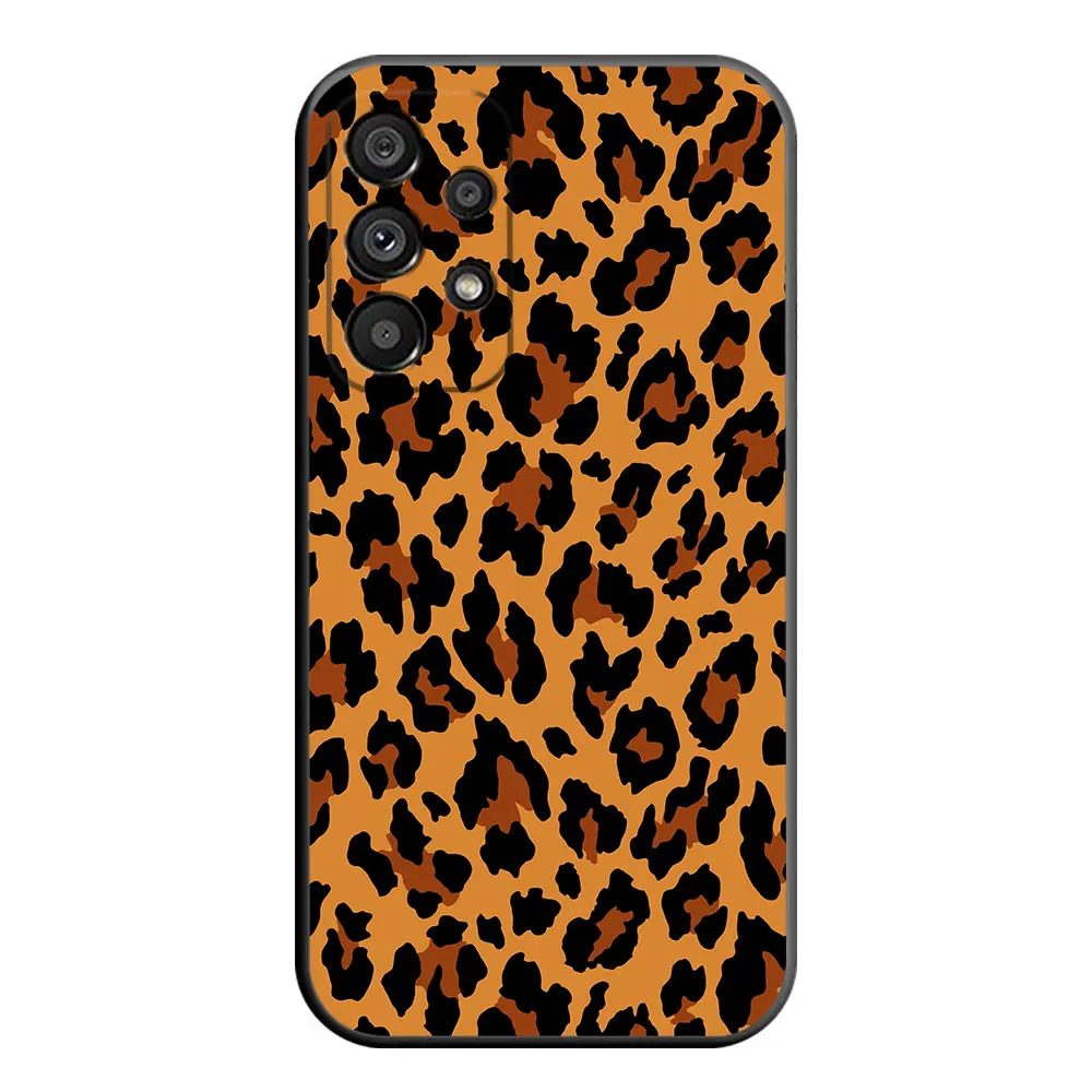 Chic Leopard Print Phone Case