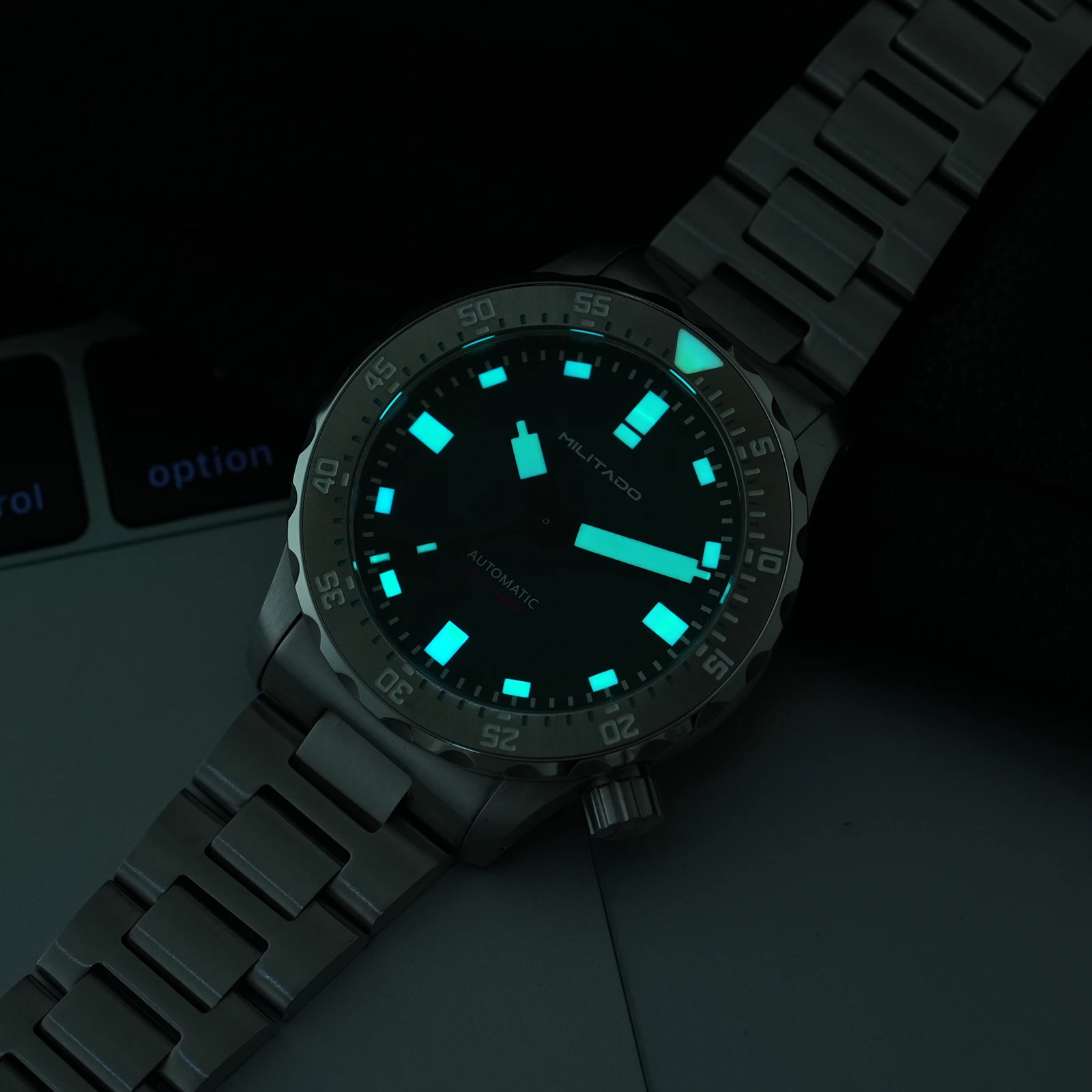 Militado ML20 Automatic Mechanical Watch | 39mm Luxury 200M Dive Watch