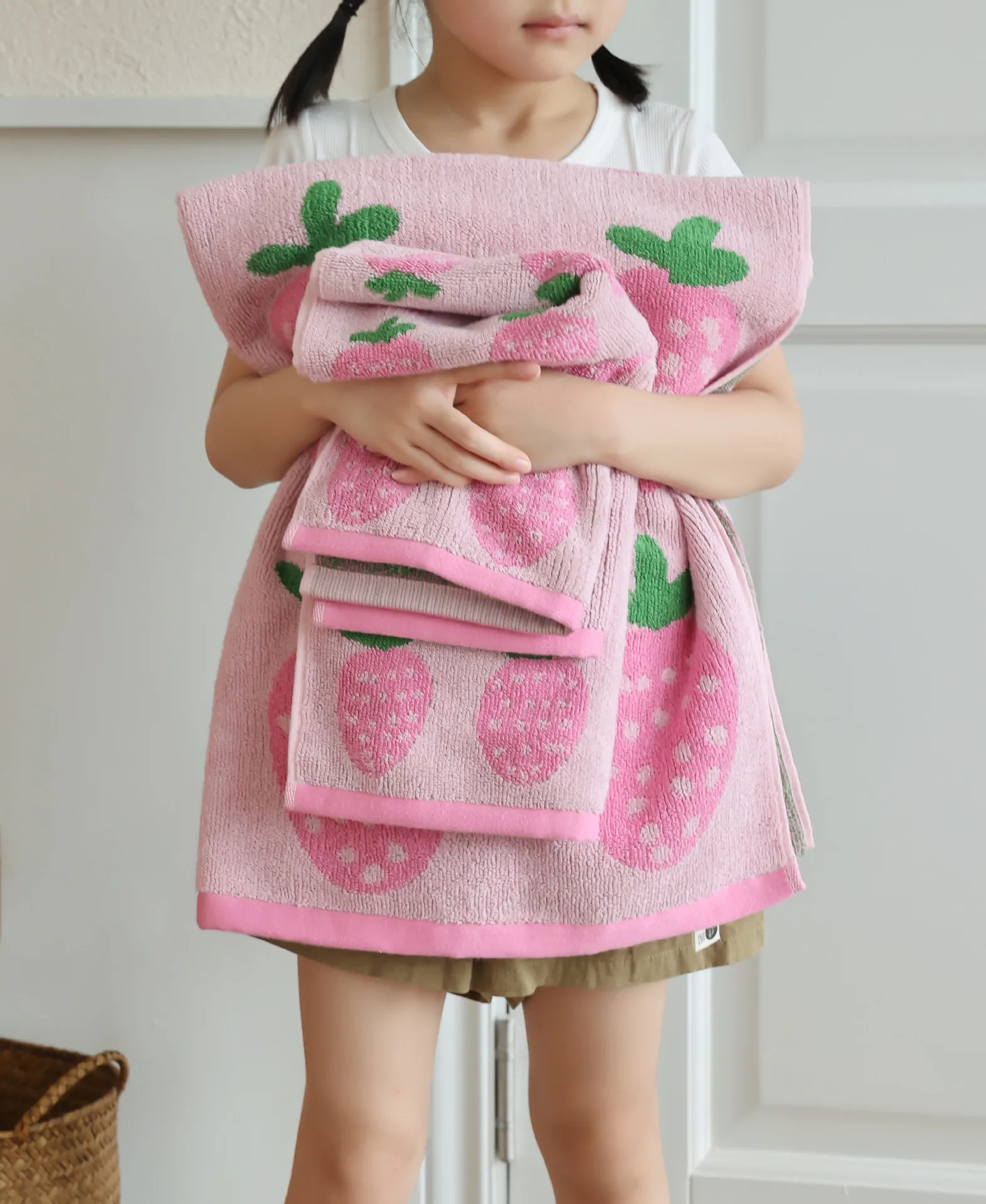 Kawaii Bathroom Cotton Towel Set Strawberry Microfiber Body Skin-friendly Beach Towels For Girls Kids Men Female