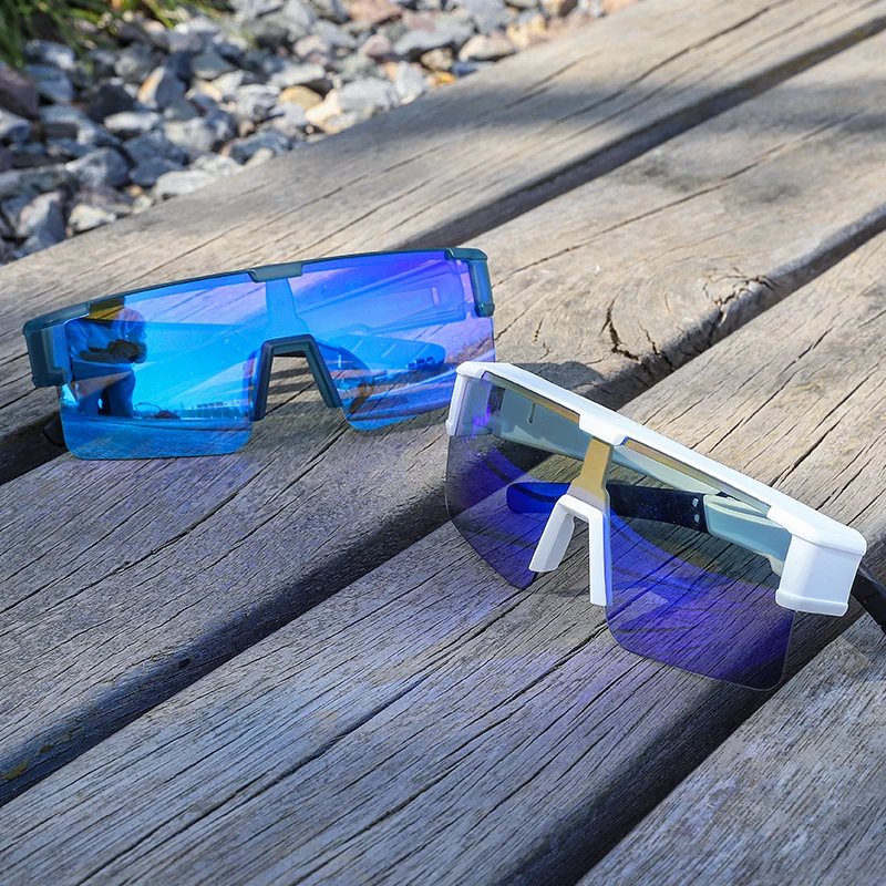 WEST BIKING Photochromic UV 400 Polarized Cycling & Fishing Goggles - Stylish Sport Eyewear