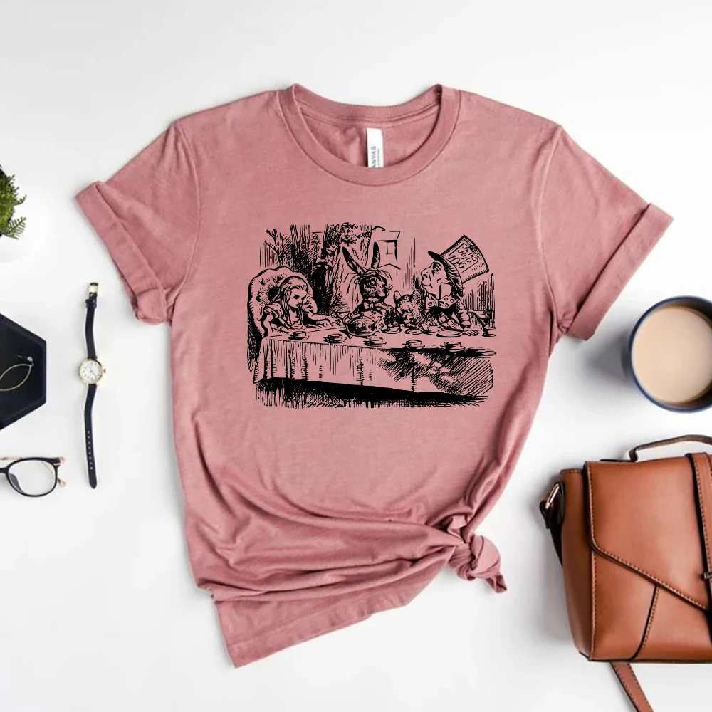 Футболка с рисунком Алисы и страны чудес, Винтажная футболка с рисунком ума хаттера и иллюстрациями, милая Модная рубашка с рисунком раннего дня рождения, рубашка для мамы, футболка с рисунком тети, повседневные топы