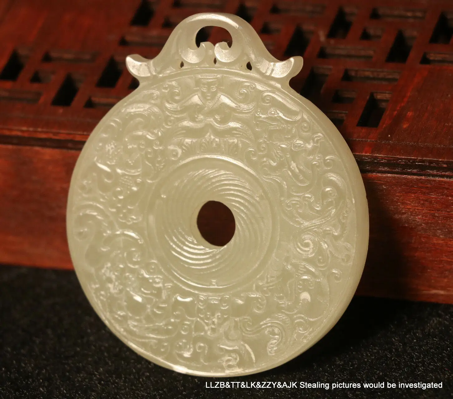 

Крутой вид китайский Hetian старинный нефрит качающийся Дракон император Bi PEI деликатная фотография LZK LzK Timestown 20201126A