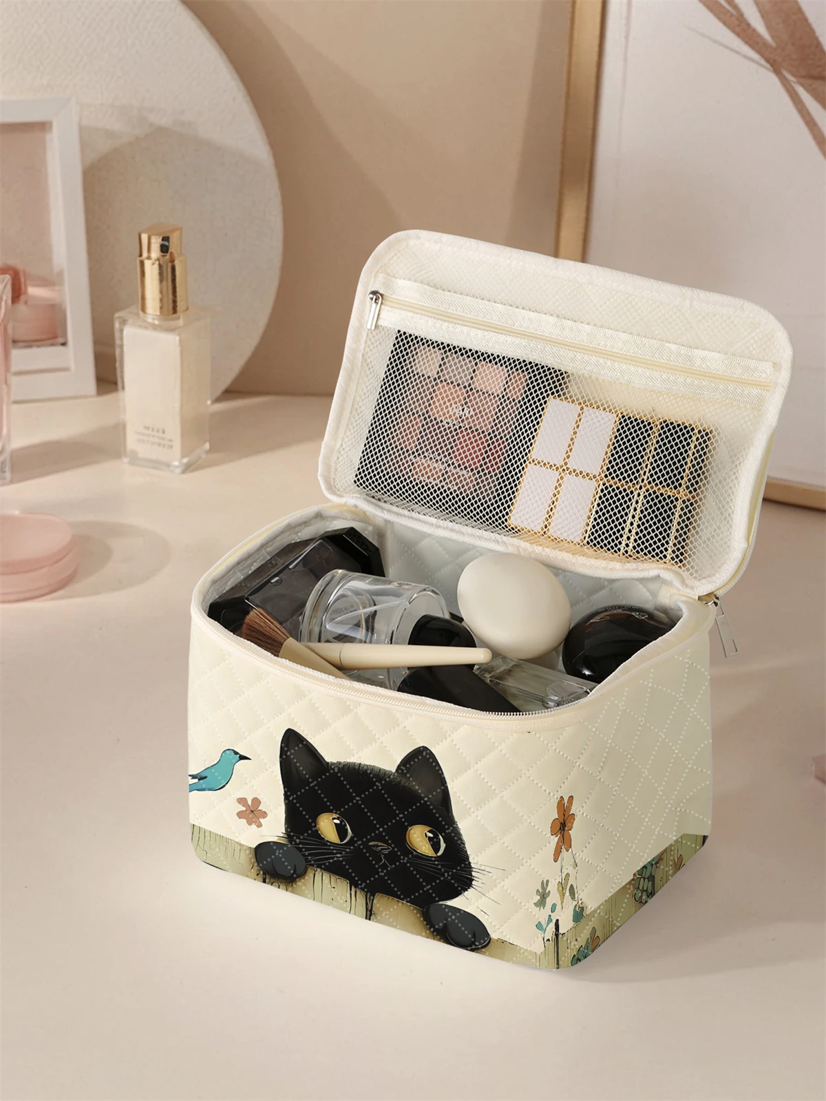 1 Set Portable Makeup Bag, Large Capacity Design, Easily Accommodate Your Cosmetics, Lightweight And Portable For Storing Cosmet