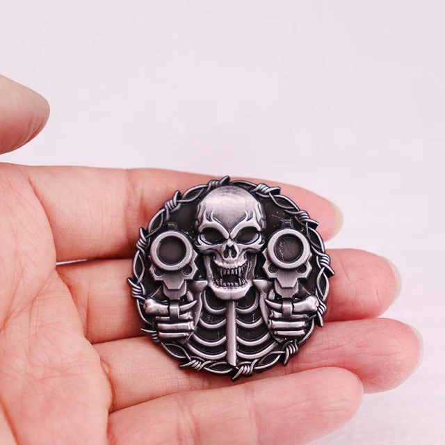 【大きめサイズ】ビンテージ　スカル　バッチ　ピンズ　髑髏 特大ビンテージ スカル＆クロスボーン バッチ ピンズ 髑髏 骸骨