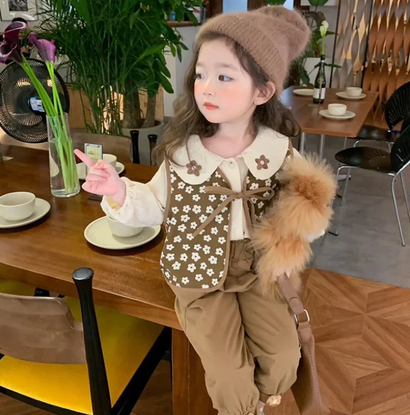 

2023 New Autumn Girls Three Piece Set Vest Shirt Pant Baby Neck Lantern Trousers Flower Fashion Outdoor