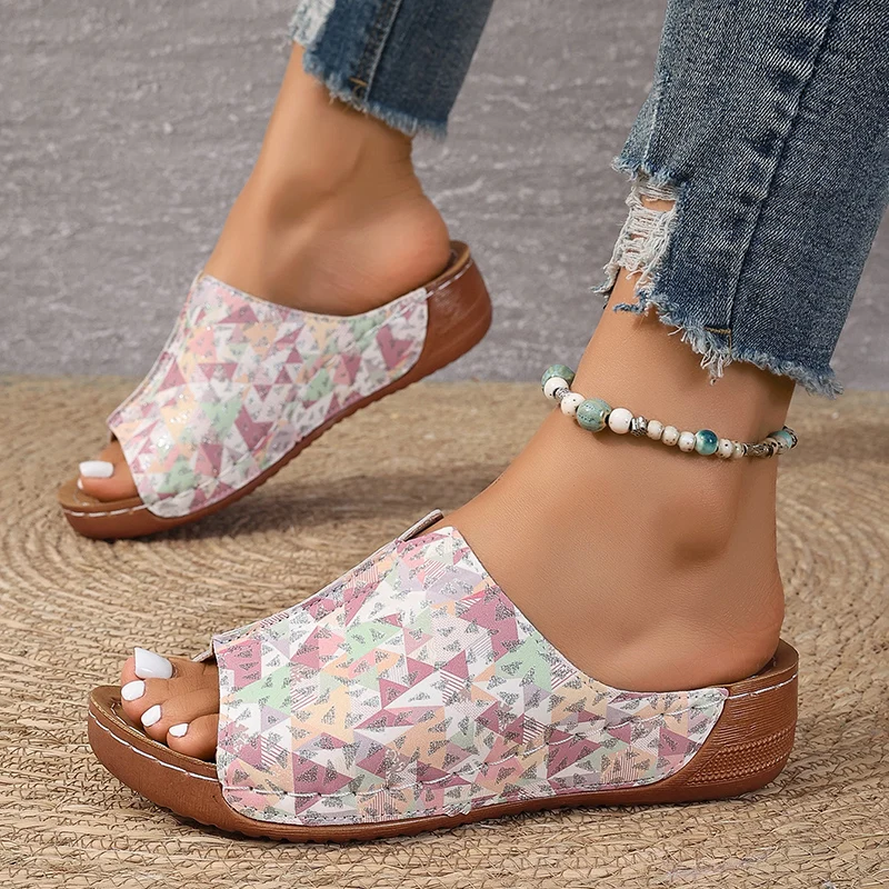 Mix Color Med Heels Slippers Women 2025 Summer Pu Leather Thick Platform Sandals Woman Lightweight Open Toe Non-Slip Flip Flops 4