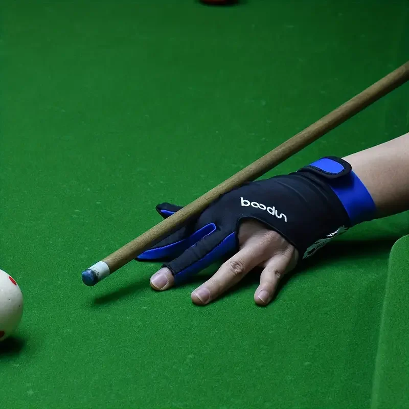 1 Pc Billiards Glove 3 Finger Pool Glove Elastic Billiards Breathable Match Glove for Men and Women Snooker Cue Sport Glove