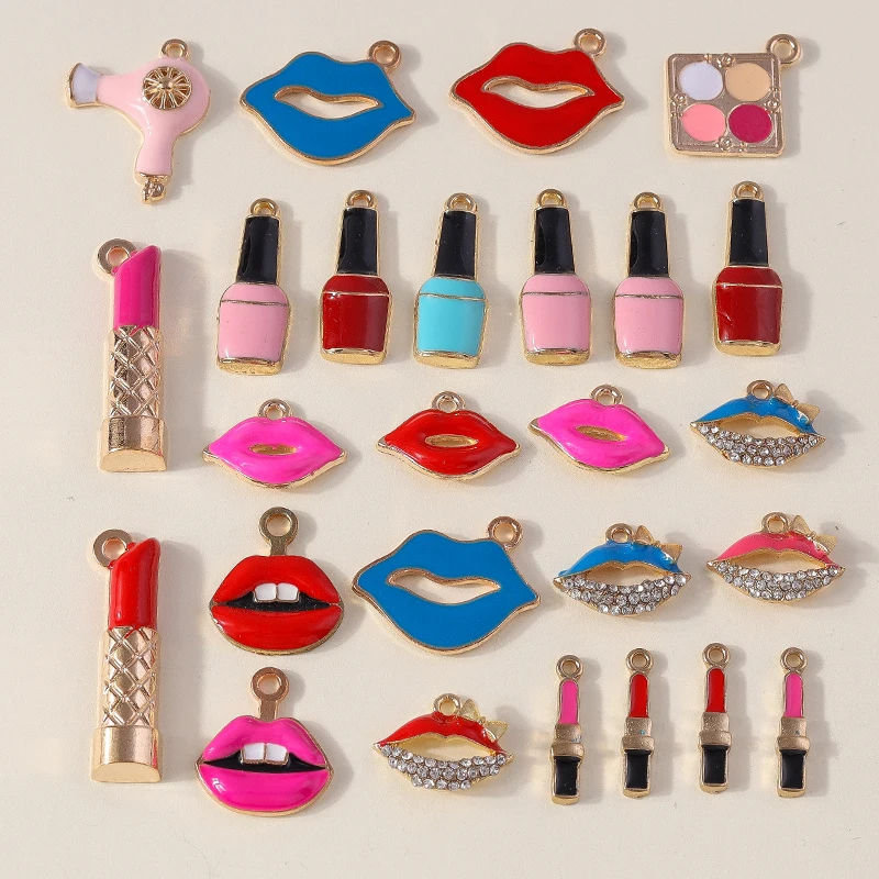 Leslie 10 Stück Mädchen süße Nagellack Lippen rote Lippenstifte Charms für Frauen Ohrringe Armband Halskette Schlüsselanhänger Schmuck Makiing DIY