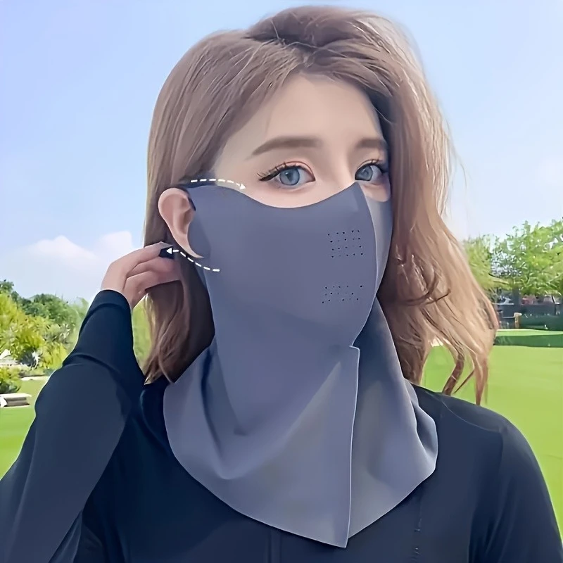 Masque Ice Silk porté par une personne, couvrant nez et bouche, confortable et ajusté.