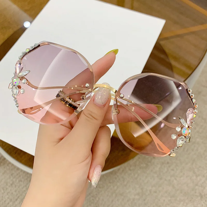 2023 Luxury Brand Design Vintage Rimless Rhinestone Sunglasses Women Men  Fashion Gradient Lens Sun Glasses Shades for Female