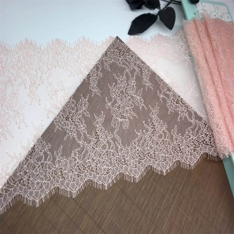 Spitzenbesatz, Schokolade, Wimpernspitze, braune Farbe, Chantilly-Spitzenbesatz, Bekleidung, zweifarbiger Stoff, Spitze, DIY, dunkelgrüne Spitze, Nähen, Basteln – Detail 19