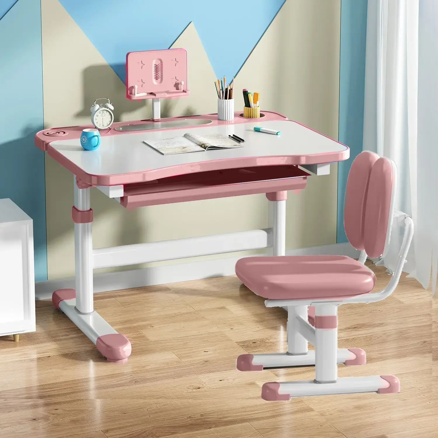 Рисунок 6 - Детский стол и стул с регулируемой высотой