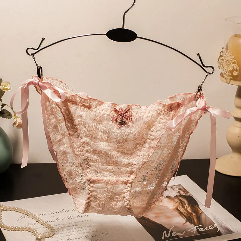 Рисунок 2 - Кружевные трусики на шнуровке