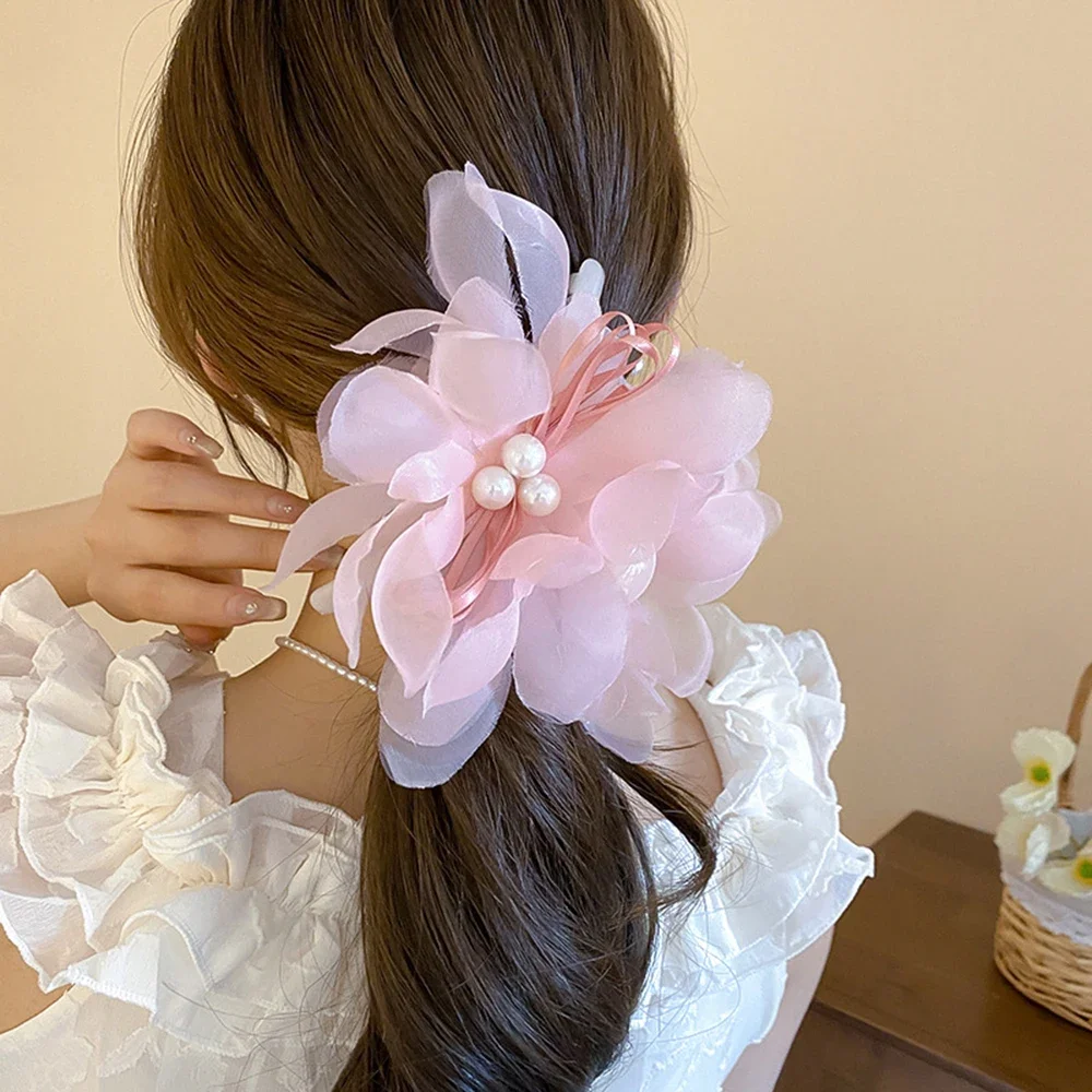 

Женская заколка для волос с жемчугом, большая заколка для волос в Корейском стиле, элегантный дизайн, аксессуары для волос на весну и лето, 2024