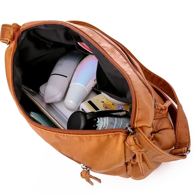 1 Pcs Large Capacity Soft Leather Women's Bag Retro ShoulderBag Simple Crossbody Bag Middle-aged Mom Ladies Messenger Bag