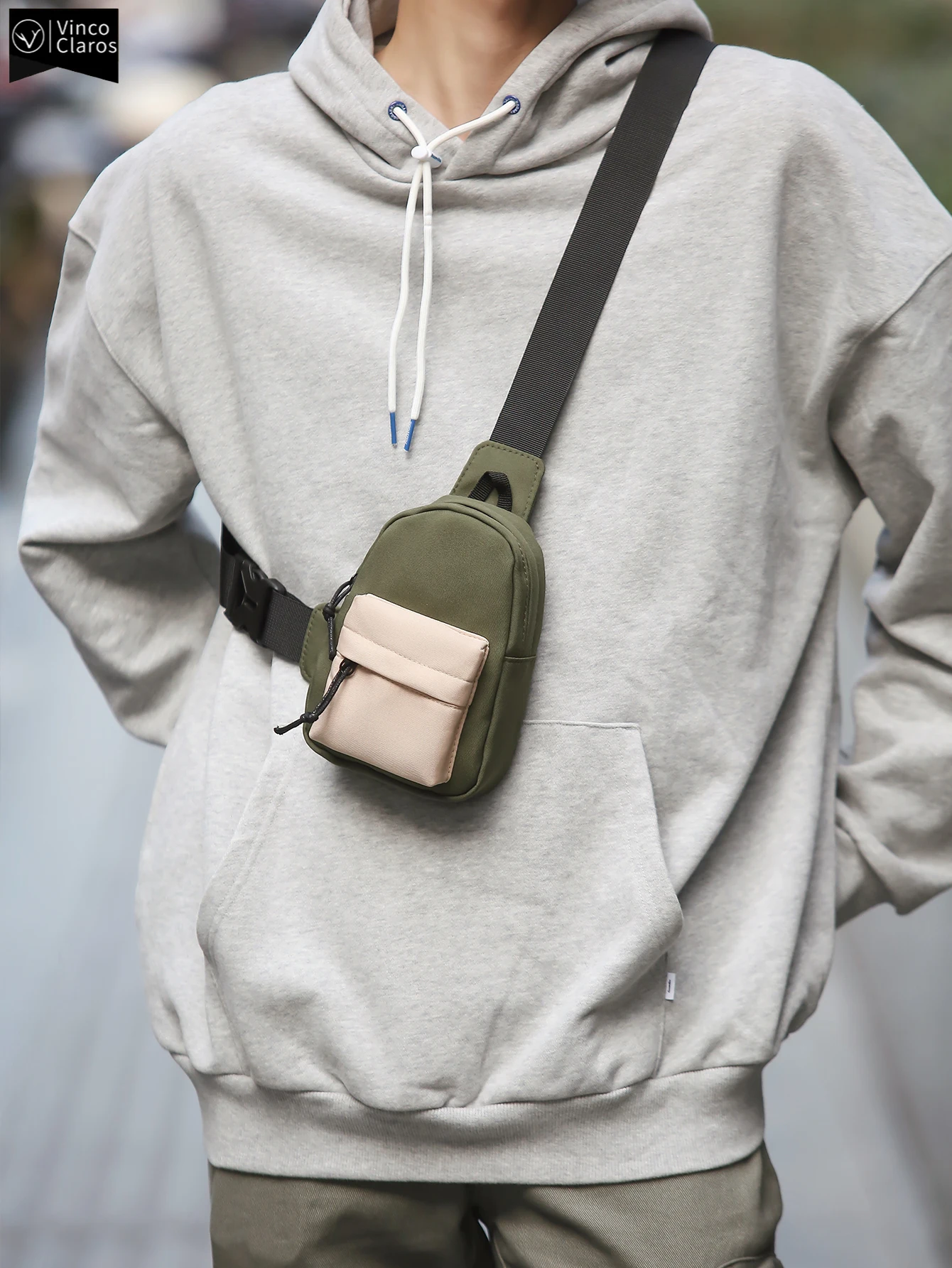 VC Trendy Contrasting Mini Chest Bag for Men Fashion Nylon Men's