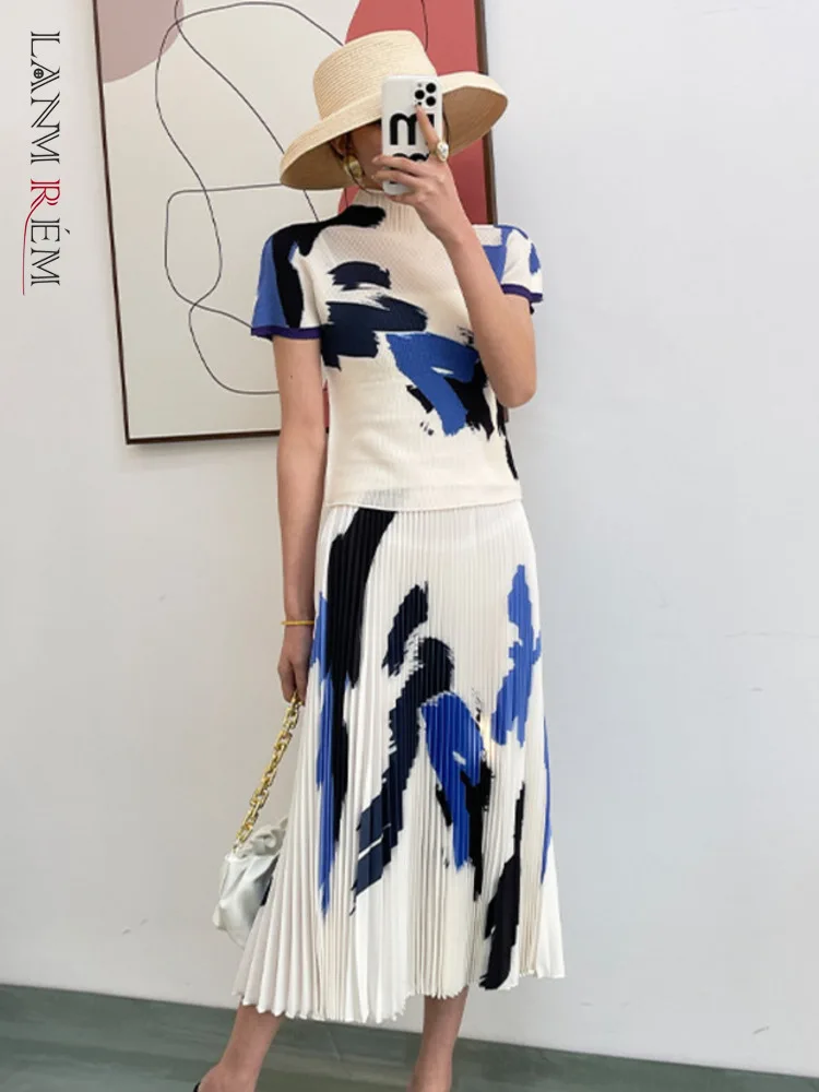 

LANMREM Printed Pleated Sets For Women Turtleneck Short Sleeves Slim Tops High Elastic Waist Skirts Casual 2 Pieces Set 2YA1841