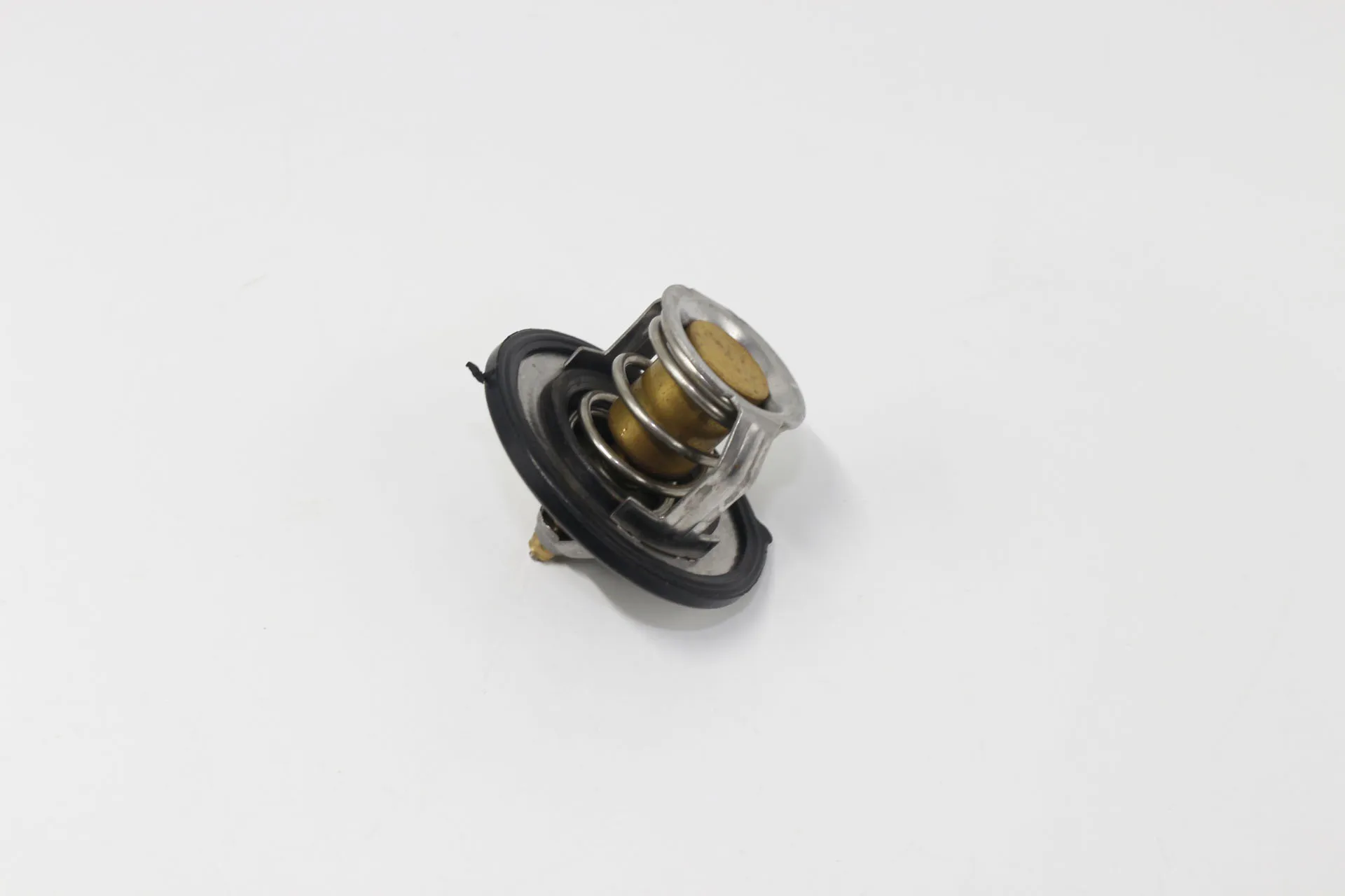 1Pc 255002B000 Engine Coolant Thermostat for Hyundai Elantra Accent VELOSTER for Kia Cerato Forte 25500-2B000