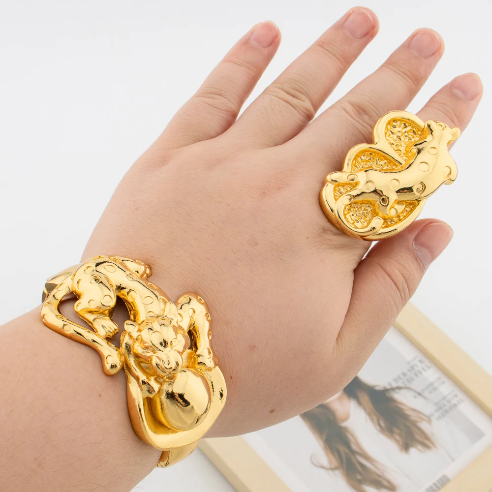 

Brazilian Bangle with Ring Set for Ladies 18k Gold Plated Leopard Design Statement Hand Bracelet Ring Jewelry Set Accessories