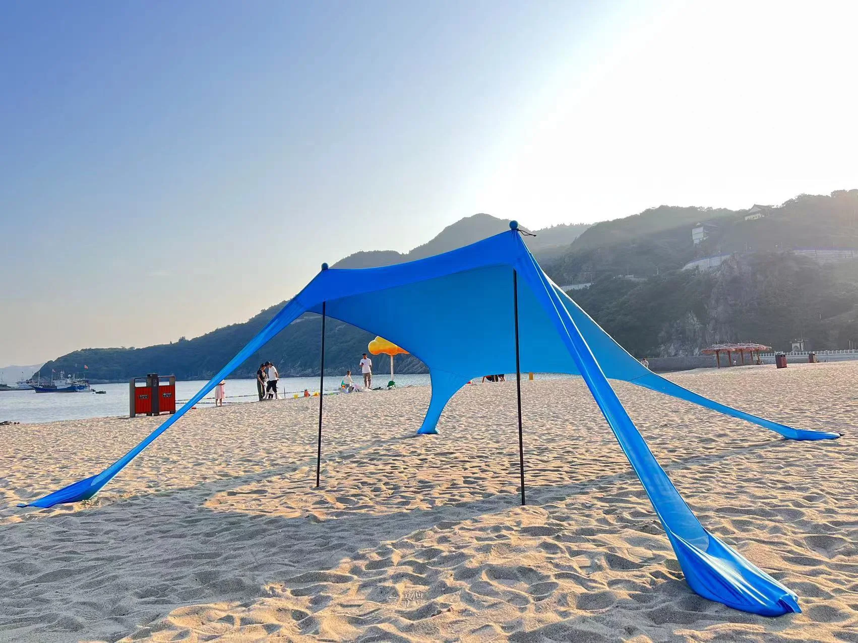 Windproof Beach Awning Outdoor Beach Tent 4 Poles Large Sun Shelter Camping Shades Tent Windproof Folding Folding Umbrella