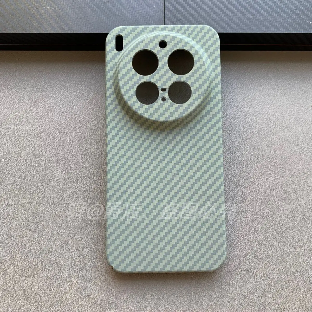 Carbon Fibre Slim Protective Back Cover Case