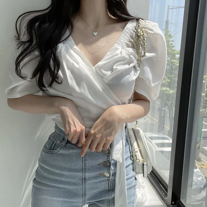 우아한 퍼프 슬리브 보우 타이 v 넥 슬림 피트 크롭 셔츠 여성 패셔너블 하트 머신 허리 장착 탑 짧은 길이 셔츠 