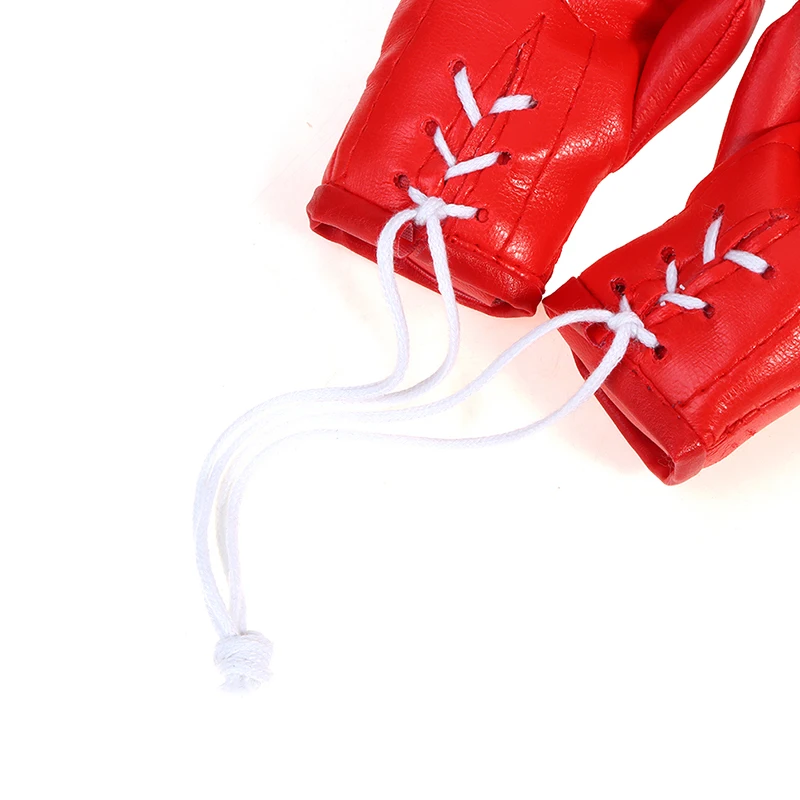 Générique Pendentif pour gants de boxe, cintre pour miroir de voiture pour gants de boxe, Pendentif mini de en cuir PU, Pendentifs de sac multifonctionnels commémoratifs, accessoires décoratifs de dé