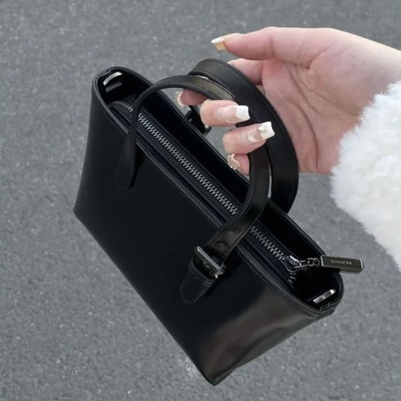 Tote Handbag for Women 2024 New Versatile Korean Niche Bags Retro Small Commuting Hand-held Crossbody Bag - Image 3