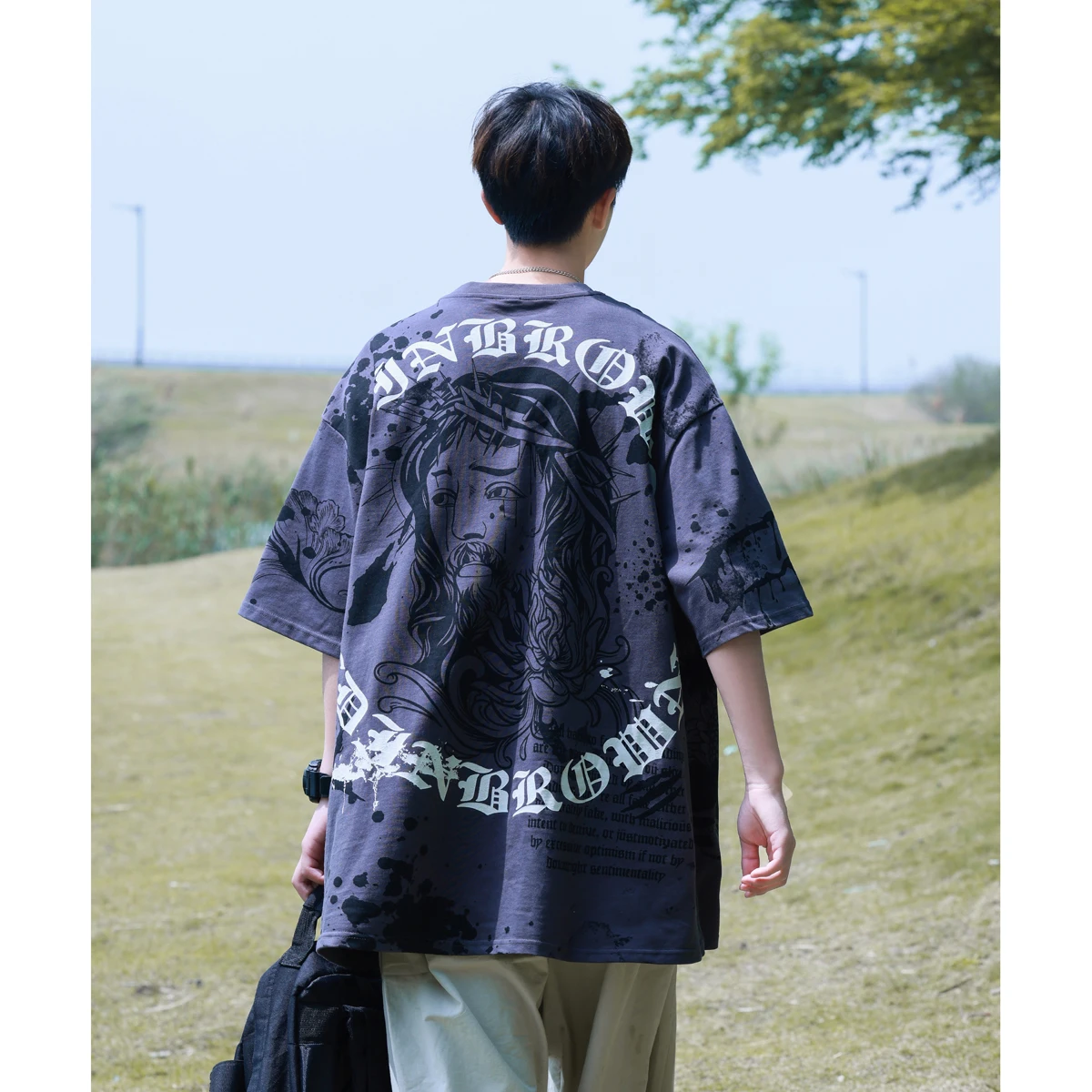 

Hong Kong wind covered with printed design short sleeve T-shirt male casual large size couple short sleeve T-shirt