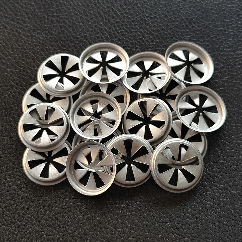포드 포커스 2 3 MK1 파티 Mondeo MK4 4 차량용 10pcs 자동 휠 아치 라이닝 머드 가드 클립 1462015 금속 패스너