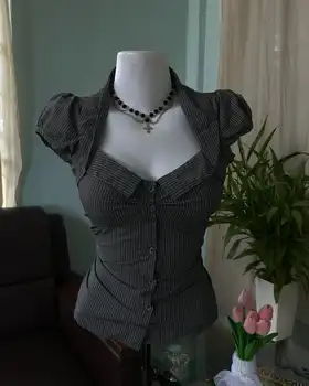 Slimming sexy and fashionable T-shirt top with V-neck trendy high street Gothic style shirt top refreshing comfortable summer 1