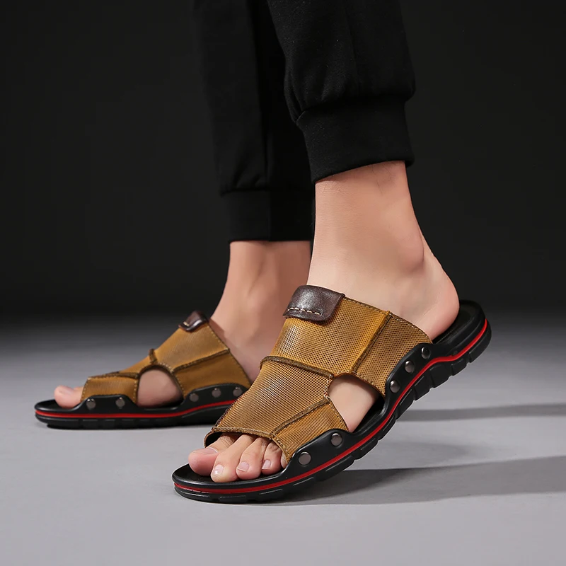 New Men Slippers Leather Beach Sandals Summer 2024 Fashion Home Mens Indoor Non-slip Flat Slippers Outdoor Slides Casual Shoes
