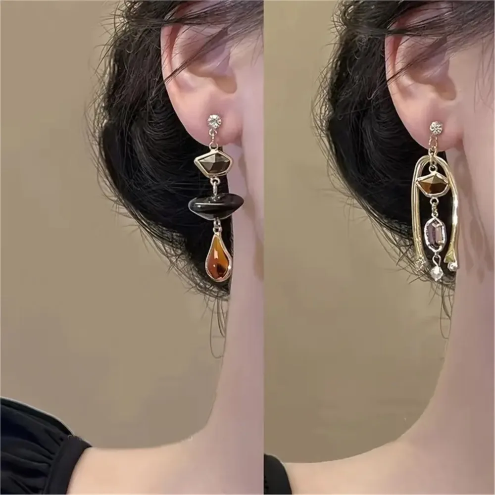 Elegant Simple Style Asymmetrical Gem Zircon Dangle Earrings for Women Vintage Chic Statement Earrings Daily Jewelry Wear