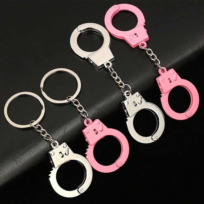 

Creative Handcuffs Shaped Pendant Keychain Pink And Silver Color Keyring Bag Hanging Decoration For Men Women Punk Jewelry Gift