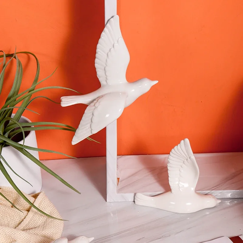Ceramic Bird Simulation Animal Wall Hanging Animal Gold Background Wall 3D Stereo Pendant Pigeon Ornaments Home Decoration 3