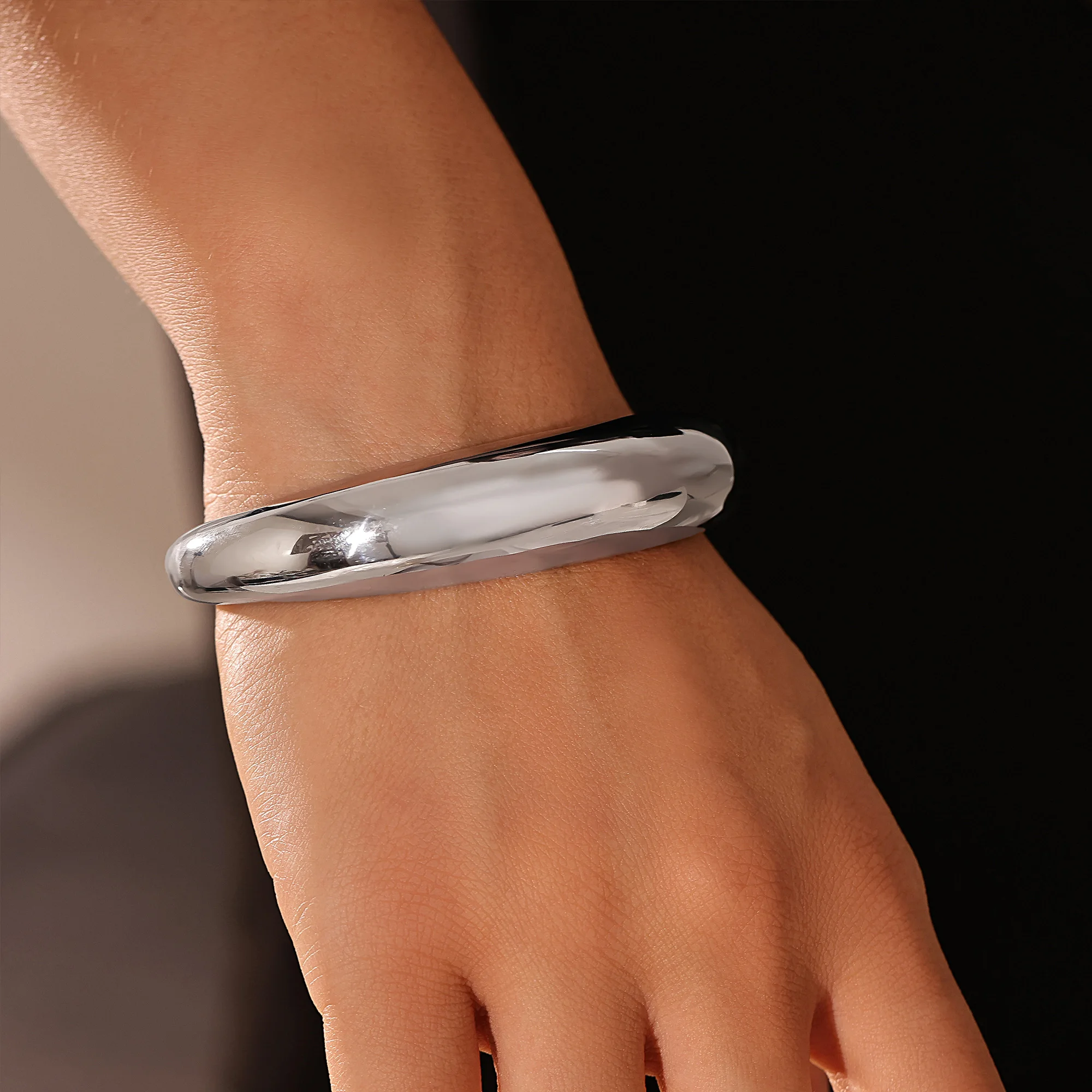 Minimalist C Shape Cuff Bracelet Bangles For Women 18K Gold Plated Smooth Glossy Stainless Steel Women's Bracelets Bangle 3