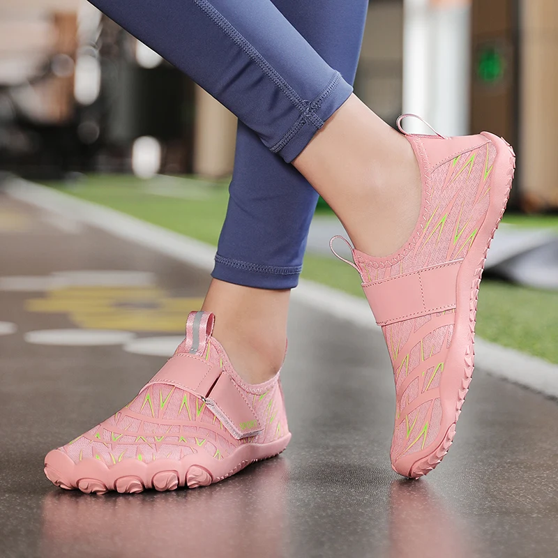 Soft-Soled Quick Dry River Sea Aqua Sneakers Beach Sneakers Water Shoes Couple Barefoot Beach Shoes Breathable Sport Shoe 35-46#