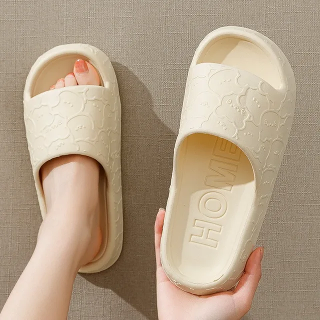 Women Cartoon Bear Decor Beach Slippers 2023 New Men's Summer Casual Soft  Comfy Platform Slides Non-slip Home Bathroom EVA Shoes