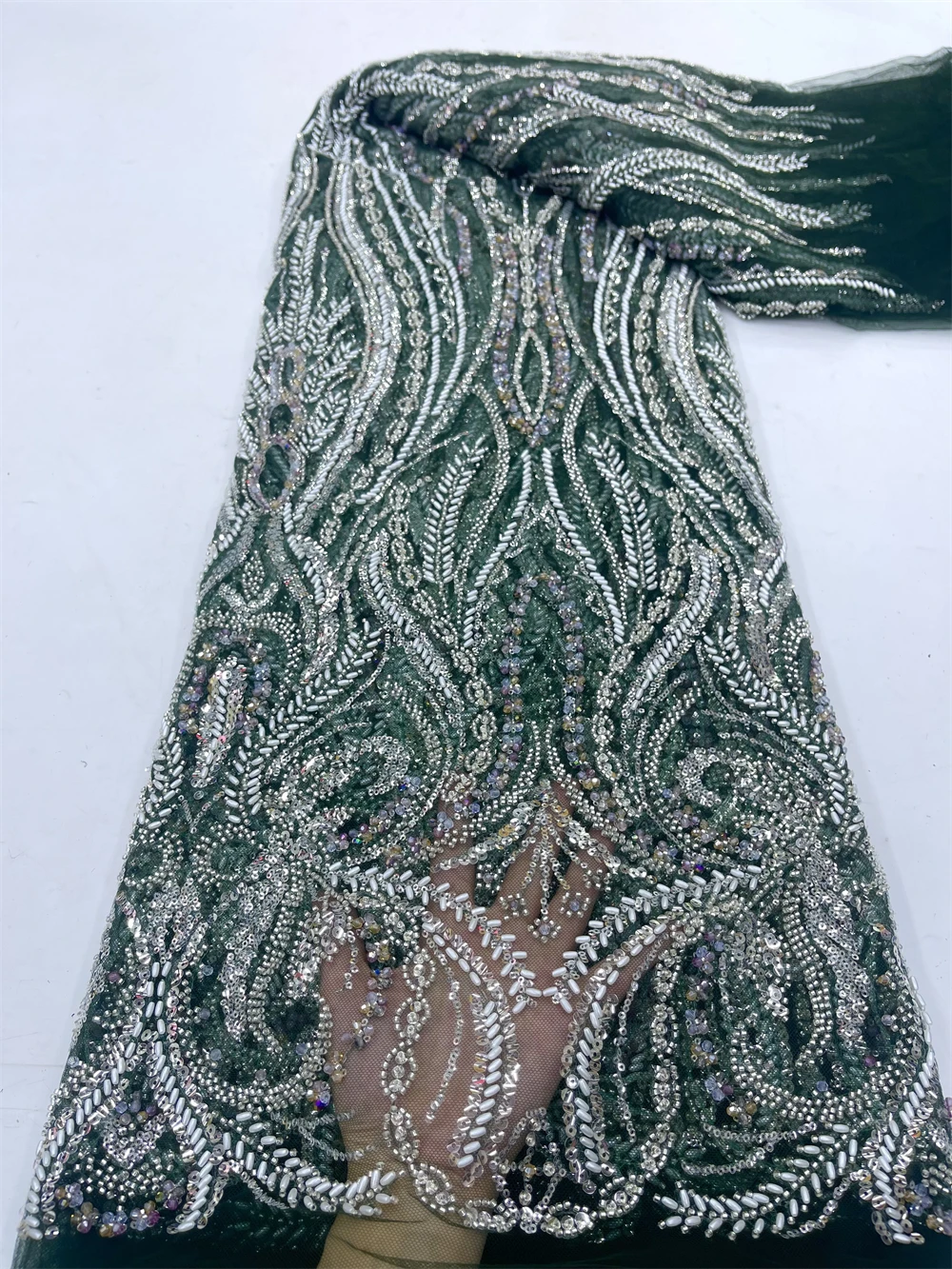 

2024 Latest African Lace Fabric High Quality,Fabrics By The Meters,Sequin,Tulle,Wedding Dresses,Embroidery,Mesh,Beaded,5 Yards