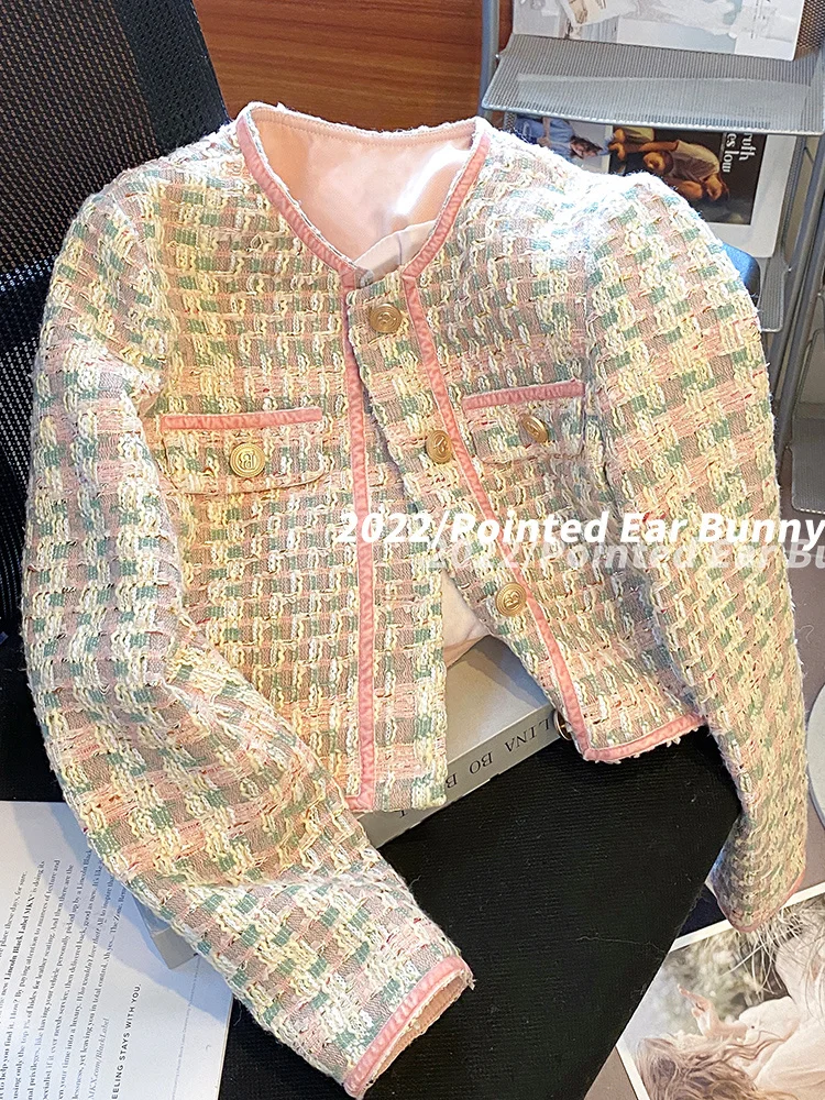 

Korean Unique Small Fragrant Coat for Women in Spring, Small Figure 2023 New Design Sense, Popular and Beautiful This Year