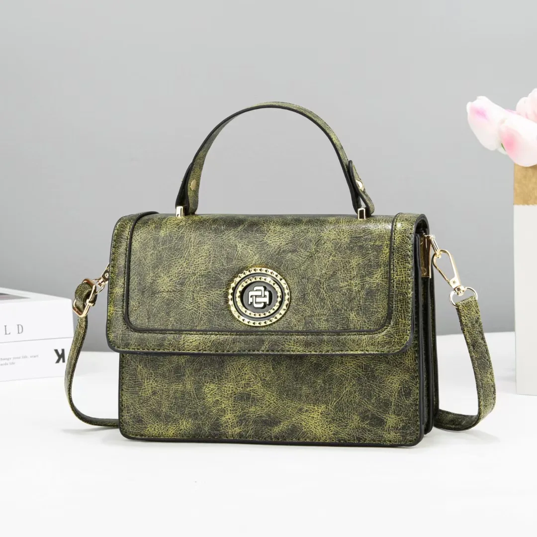 

Trendy and Classic Square Shoulder Bag for Women, Versatile and Fashionable Handbag, Single-Shoulder Tote Bag