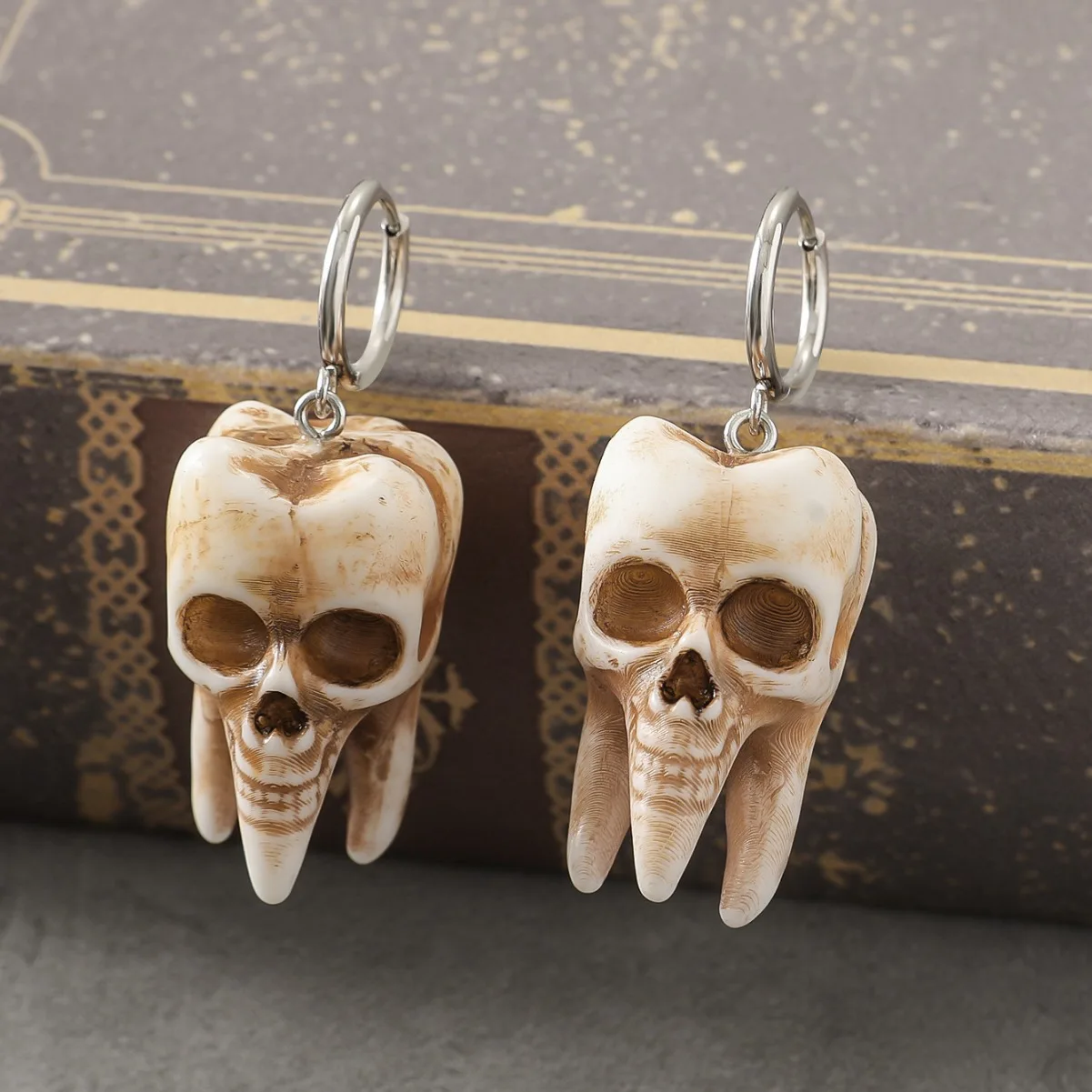Punk Halloween Earrings For Women - Skull Skeleton Dangle Earrings, Witchy Gothic Jewelry For Halloween Parties & Costumes
